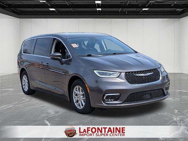 2023 CHRYSLER Pacifica