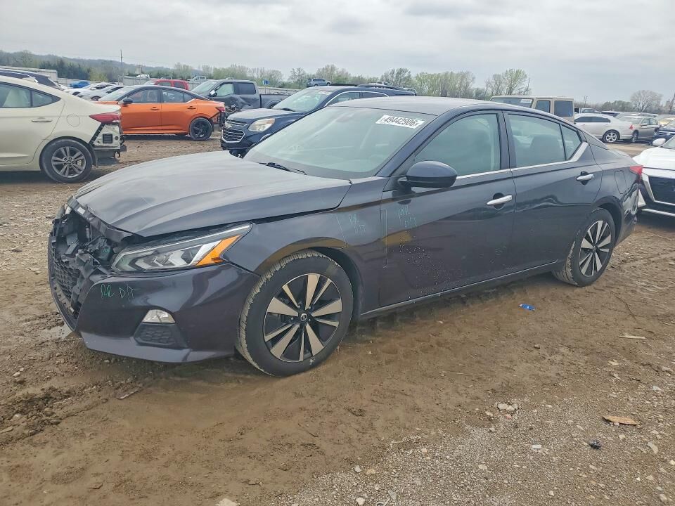 2021 NISSAN Altima