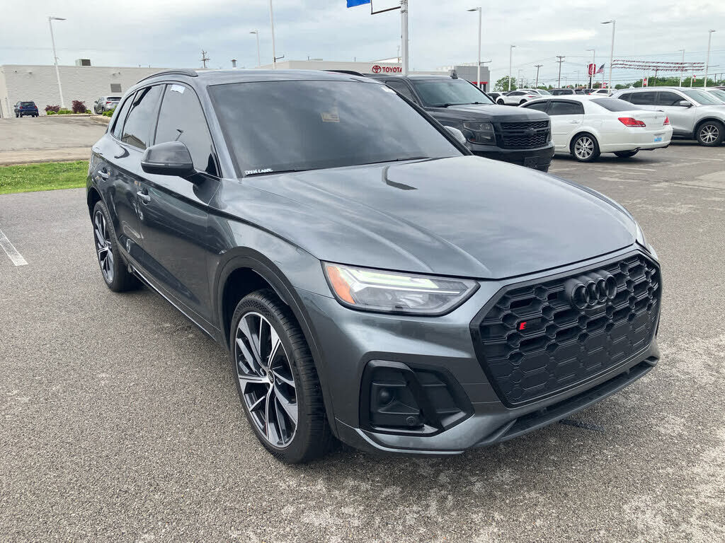 2022 AUDI SQ5