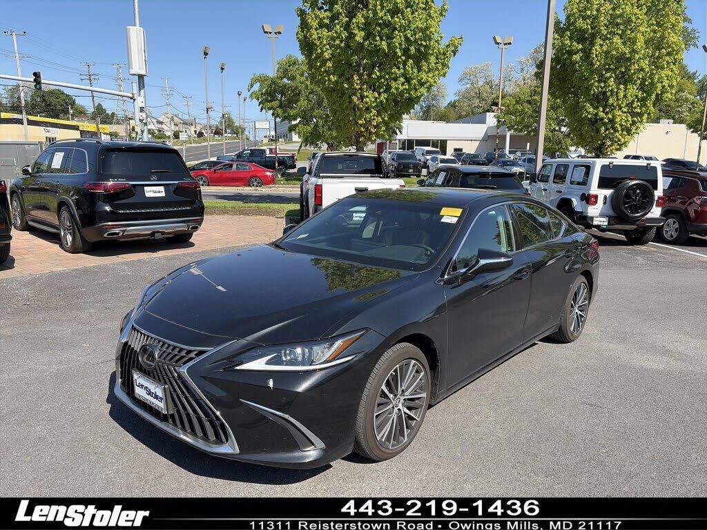 2024 LEXUS ES