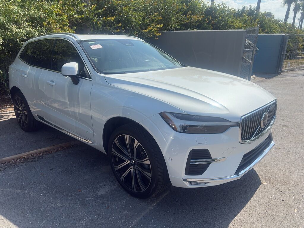 2023 VOLVO XC60