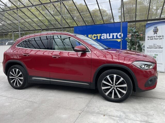 2021 MERCEDES-BENZ GLA-Class