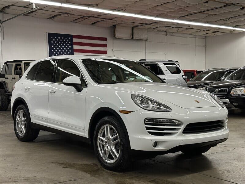 2014 PORSCHE Cayenne