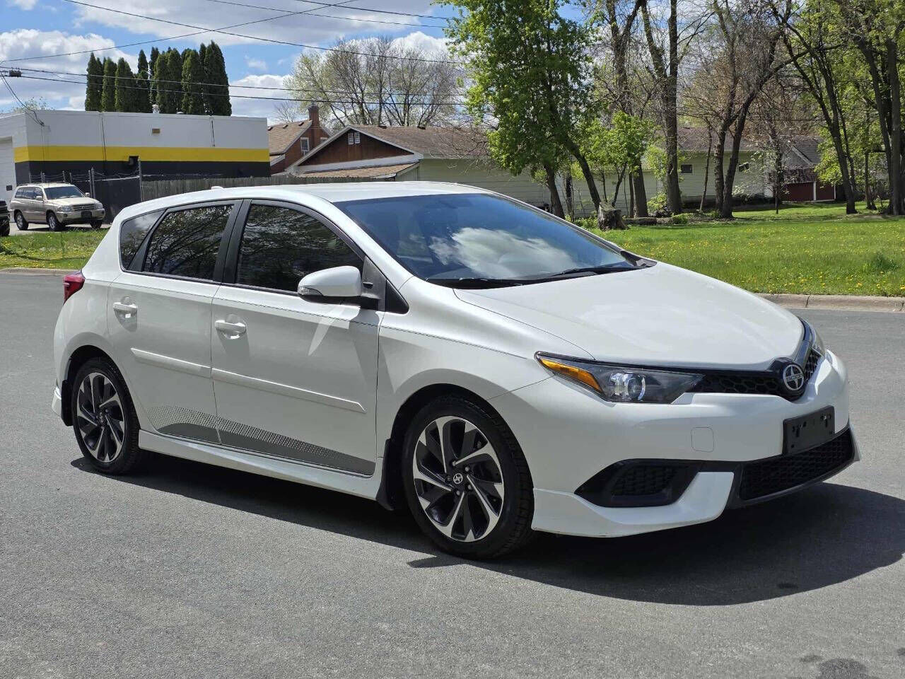 2016 TOYOTA Scion