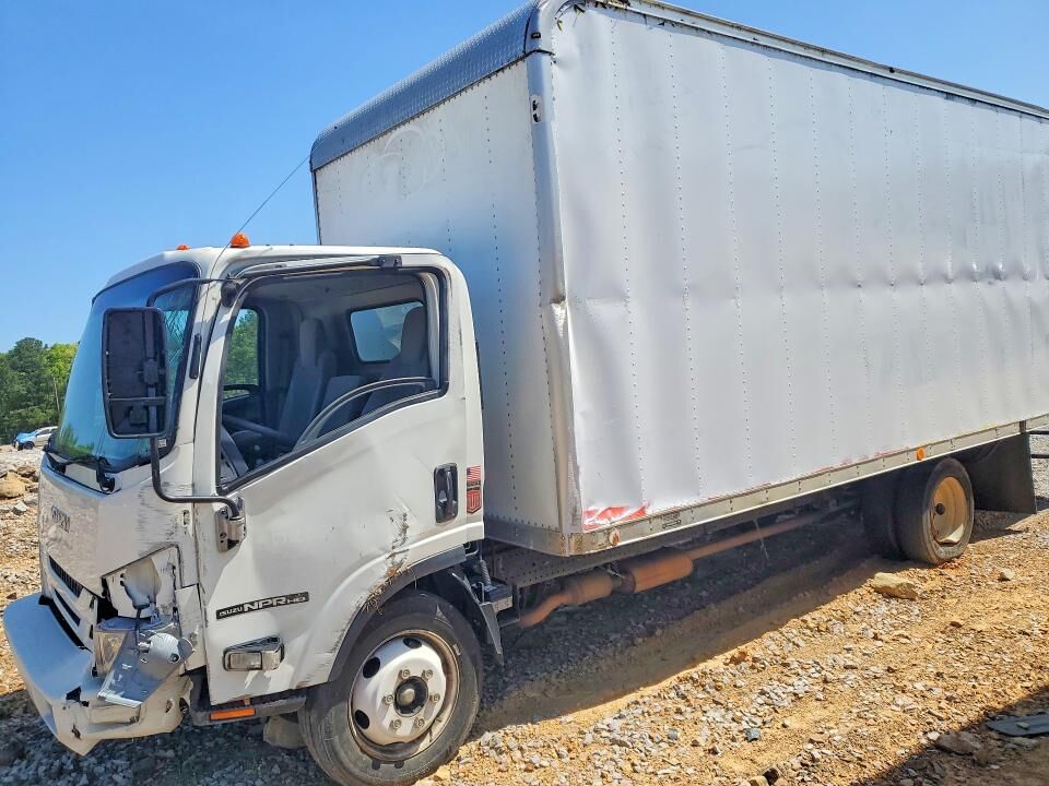 2022 ISUZU NPR-HD