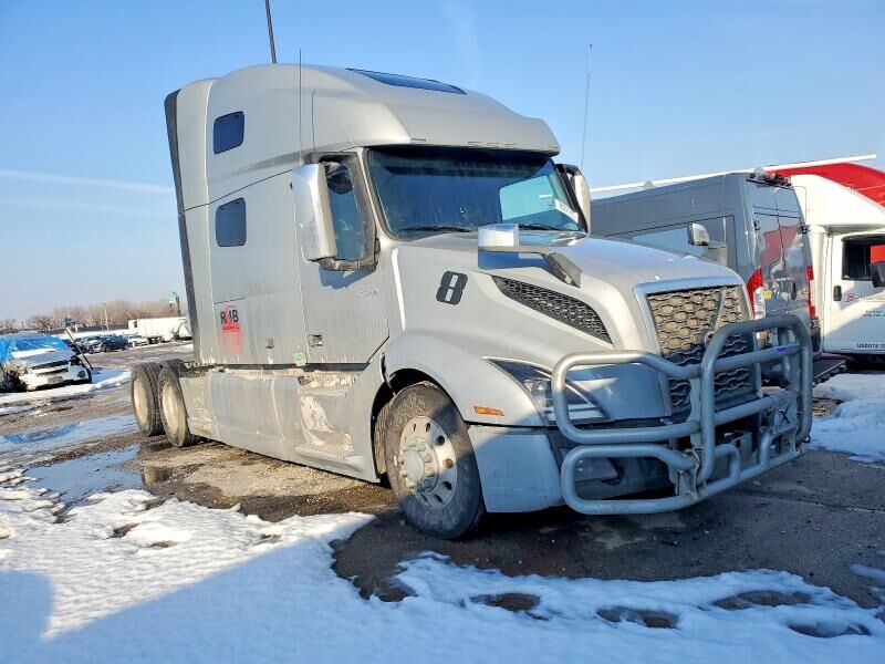 2019 VOLVO TRUCK VNL