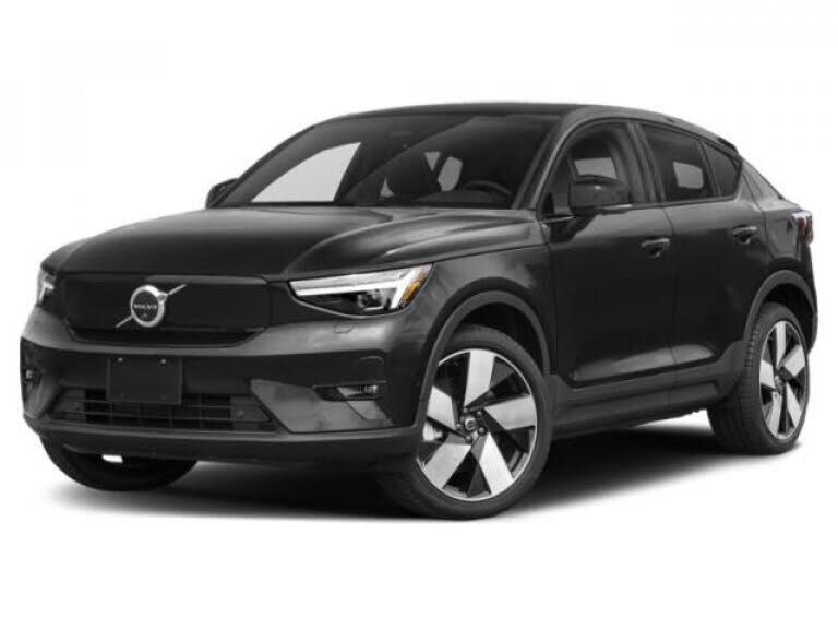 2023 VOLVO C40
