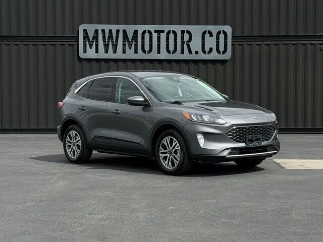 2022 FORD Escape