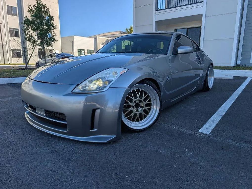 2006 NISSAN 350Z