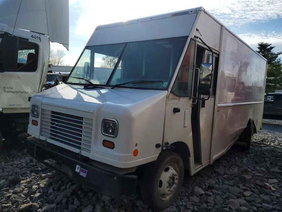 2021 FORD Commercial Chassis