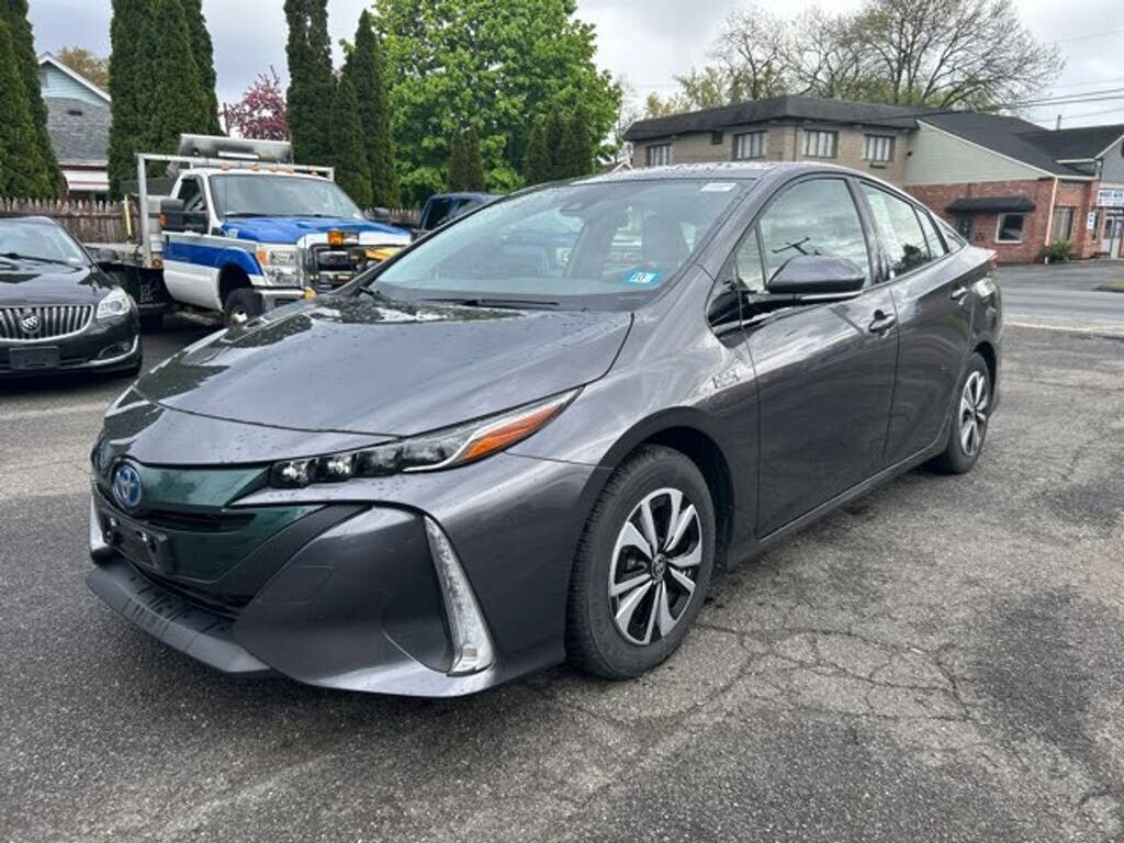 2018 TOYOTA Prius