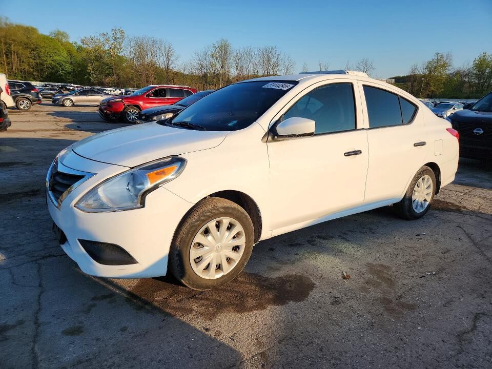 2019 NISSAN Versa
