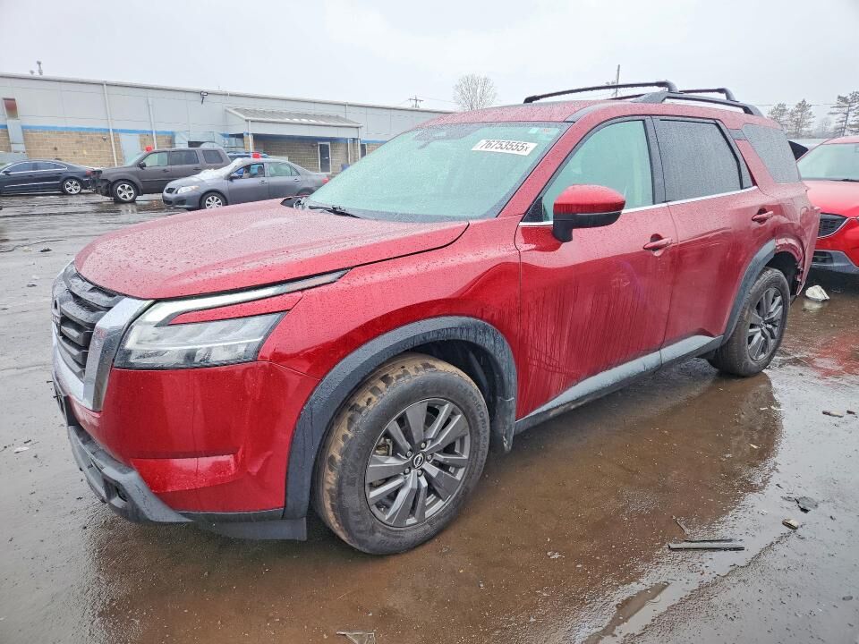 2022 NISSAN Pathfinder