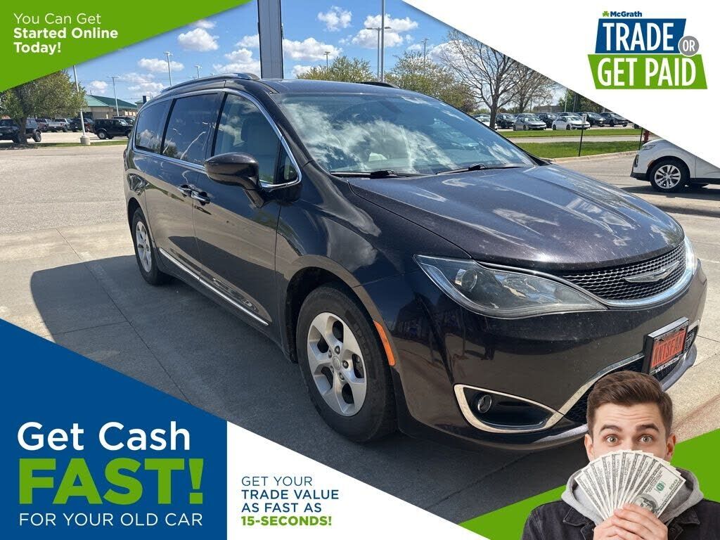 2017 CHRYSLER Pacifica