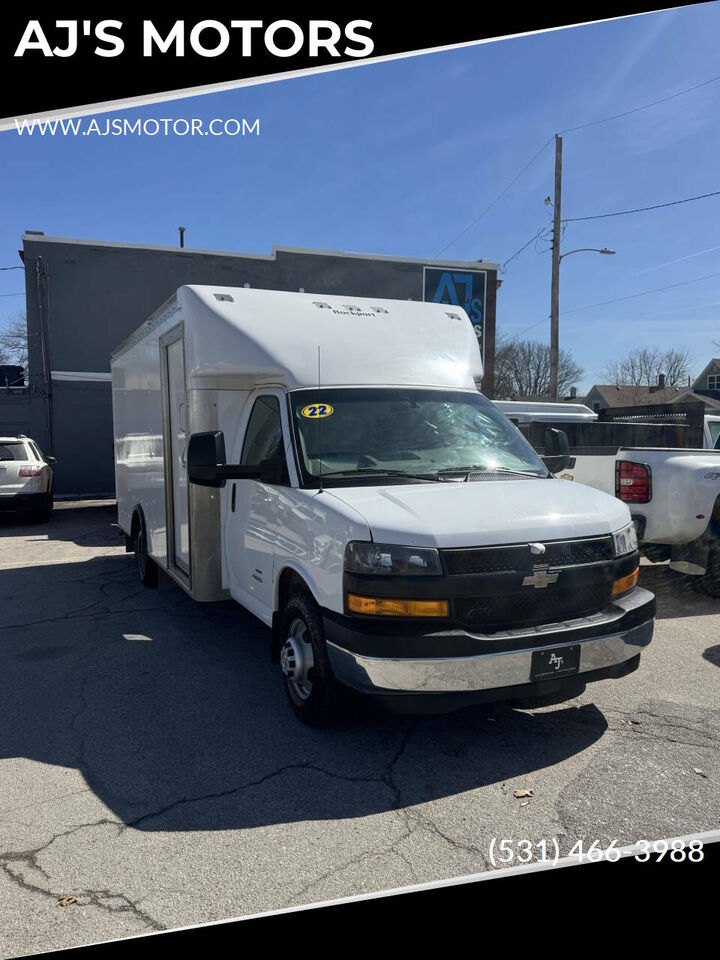 2022 CHEVROLET Express