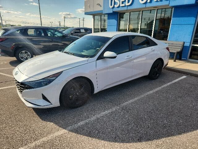 2021 HYUNDAI Elantra