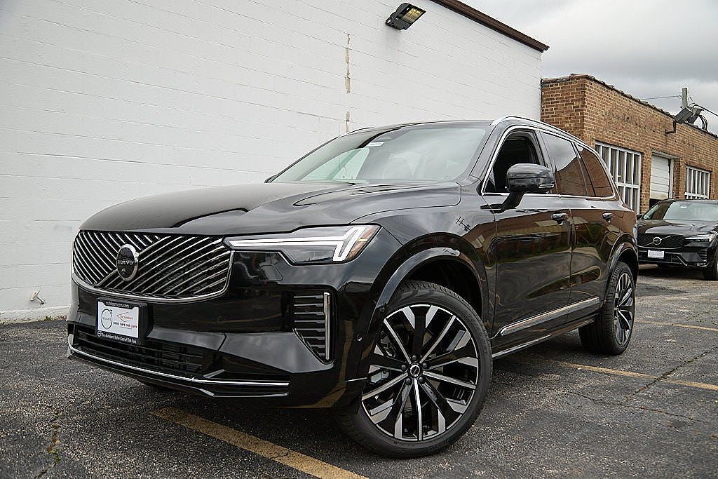 2026 VOLVO XC90