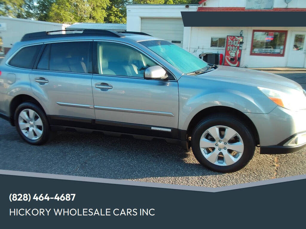 2011 SUBARU Outback