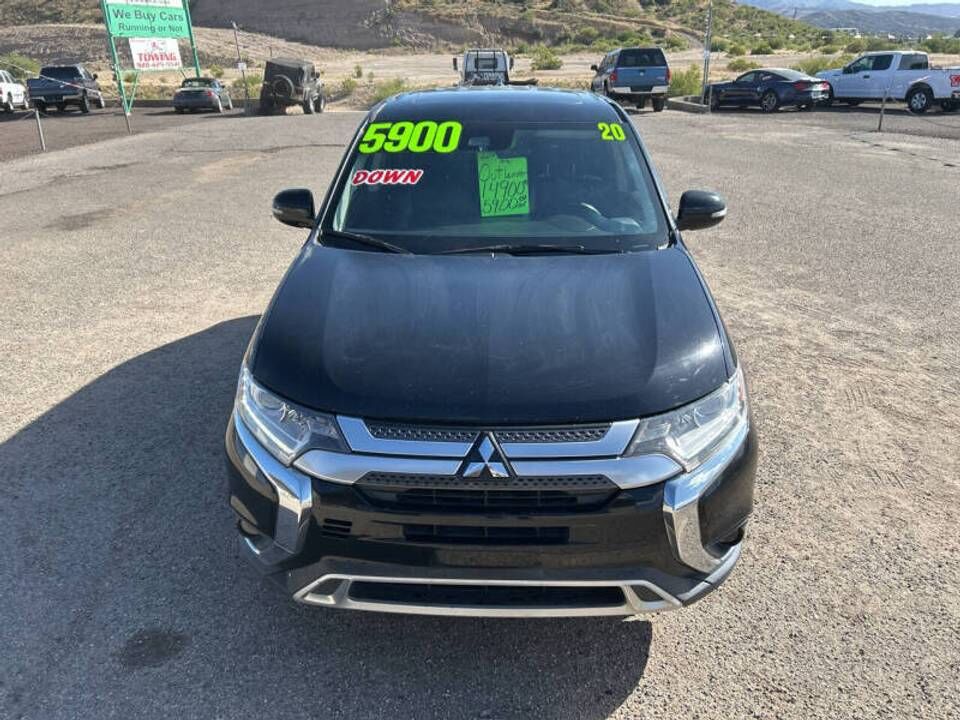 2020 MITSUBISHI Outlander