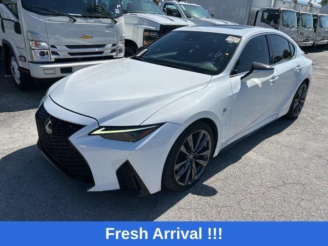 2023 LEXUS IS