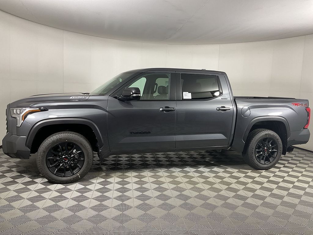 2026 TOYOTA Tundra