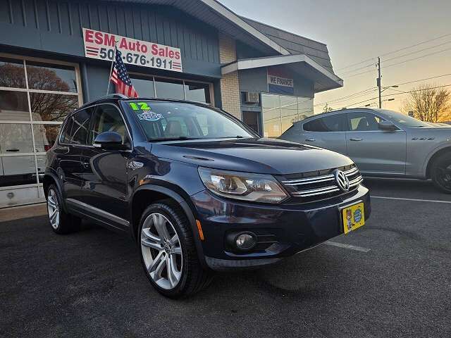 2012 VOLKSWAGEN Tiguan