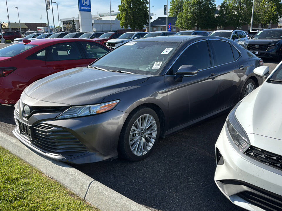 2018 TOYOTA Camry