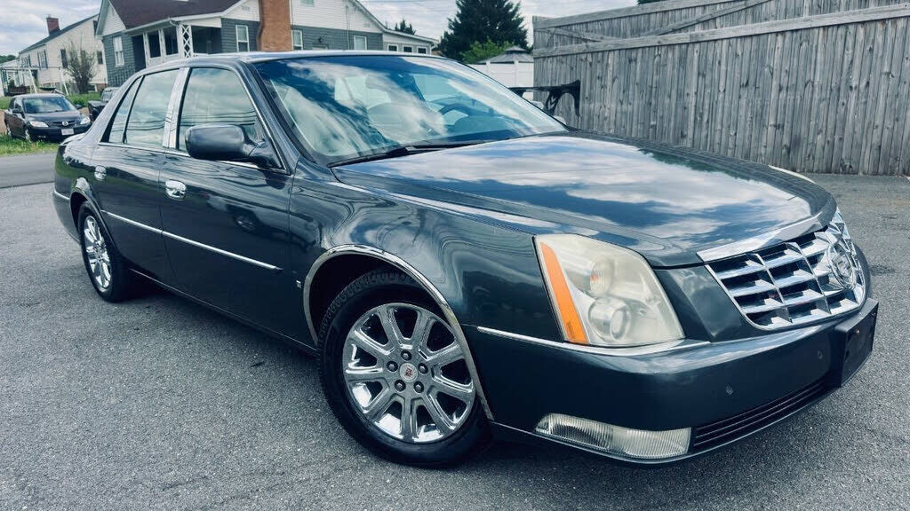 2010 CADILLAC DTS