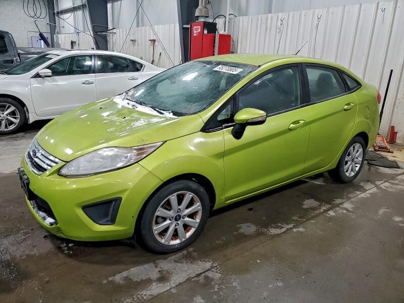 2013 FORD Fiesta