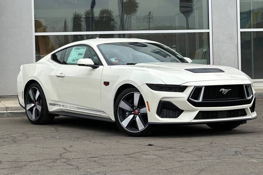 2025 FORD Mustang