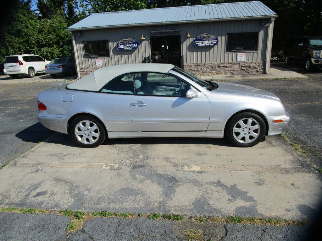 2001 MERCEDES-BENZ CLK-Class