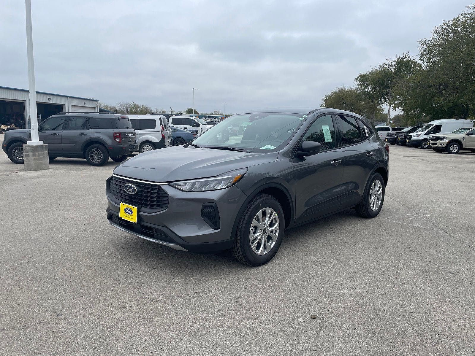 2026 FORD Escape