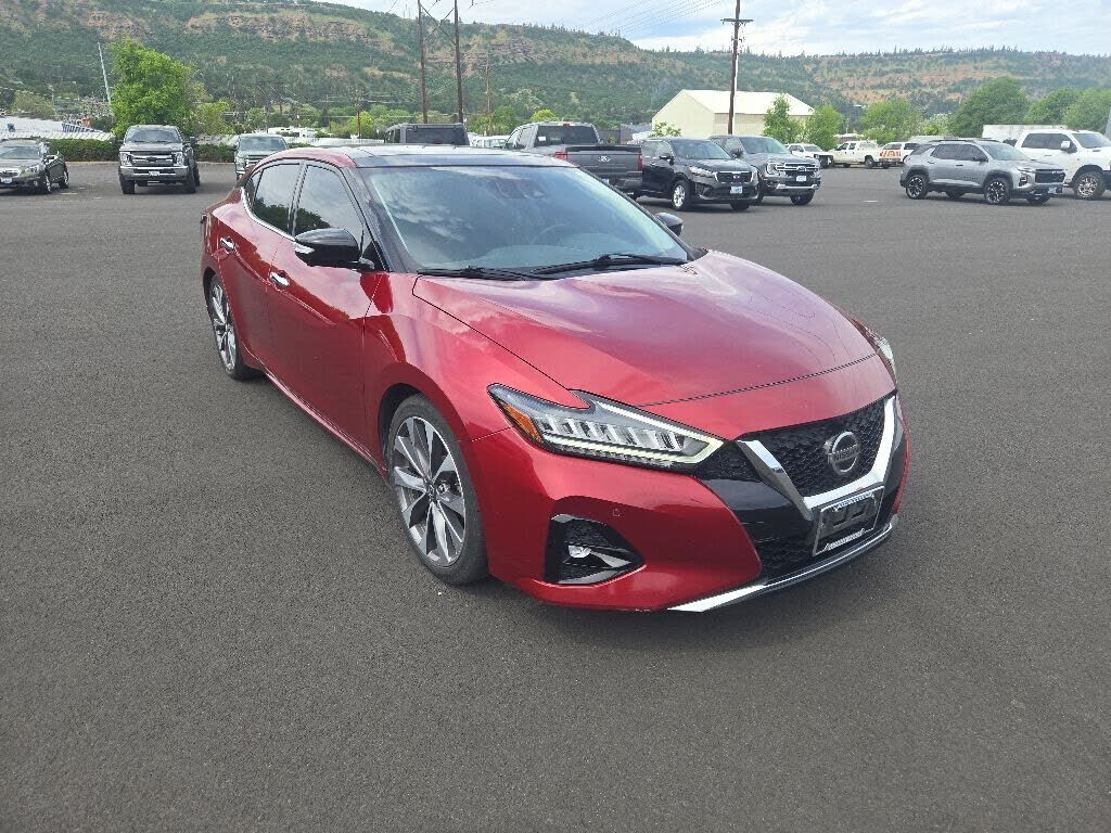 2022 NISSAN Maxima