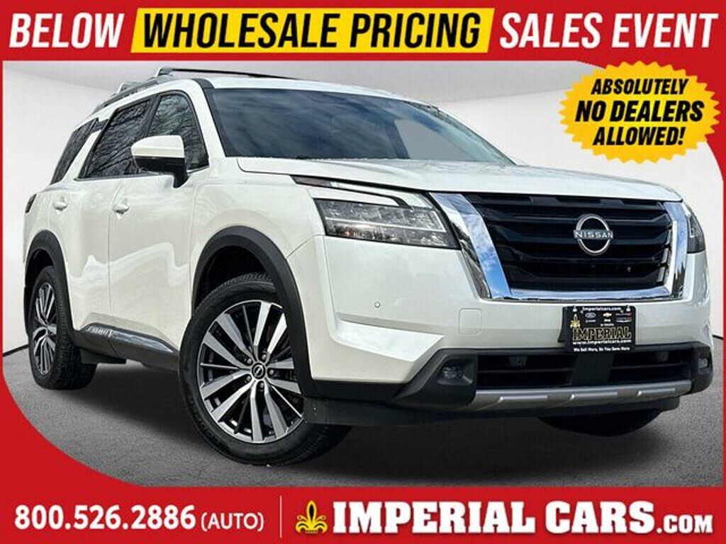 2022 NISSAN Pathfinder