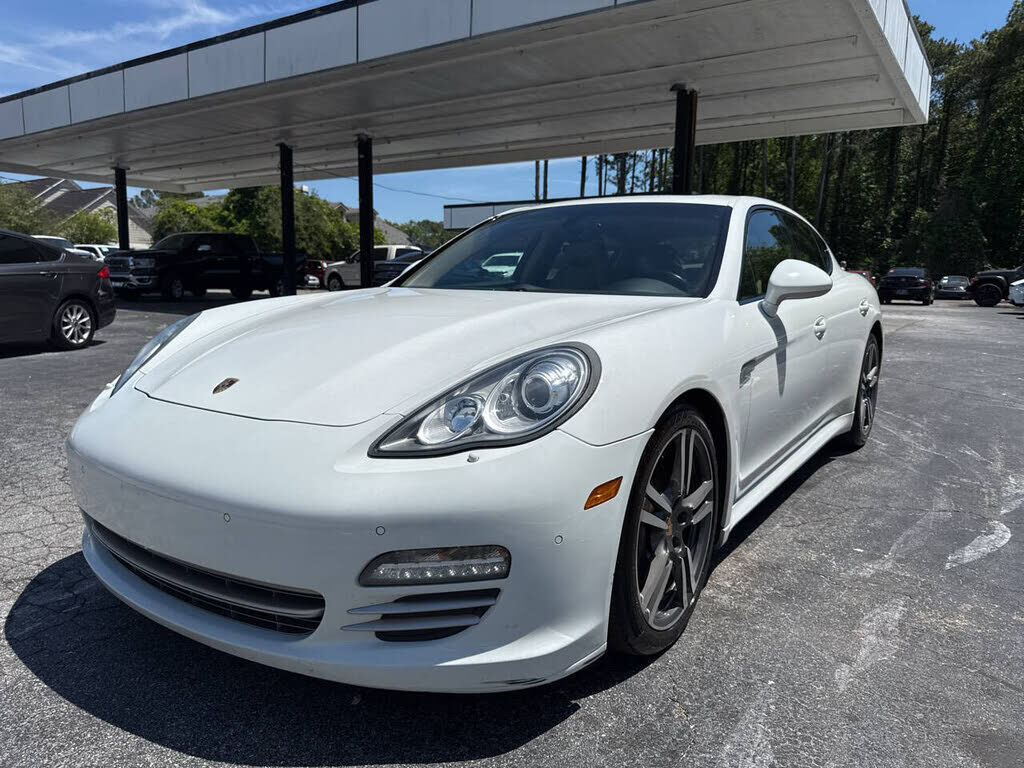 2013 PORSCHE Panamera