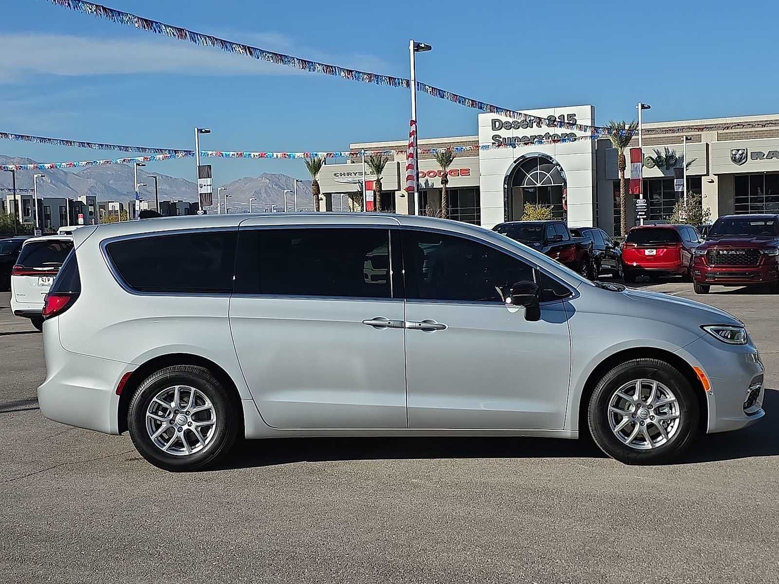2026 CHRYSLER Pacifica