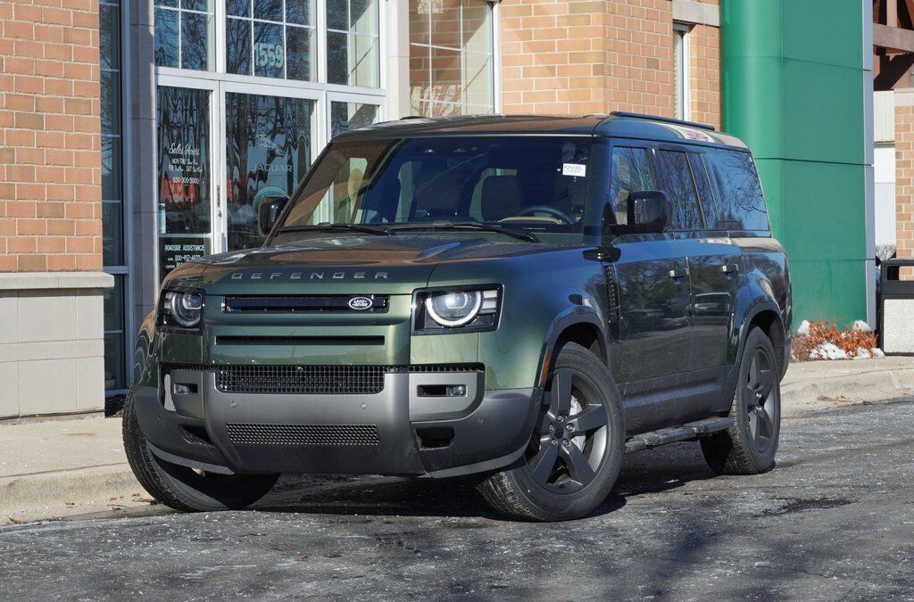 2026 LAND ROVER Defender