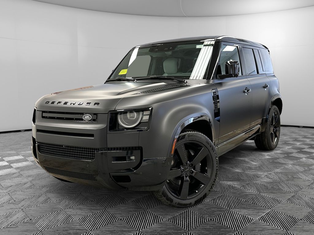 2026 LAND ROVER Defender