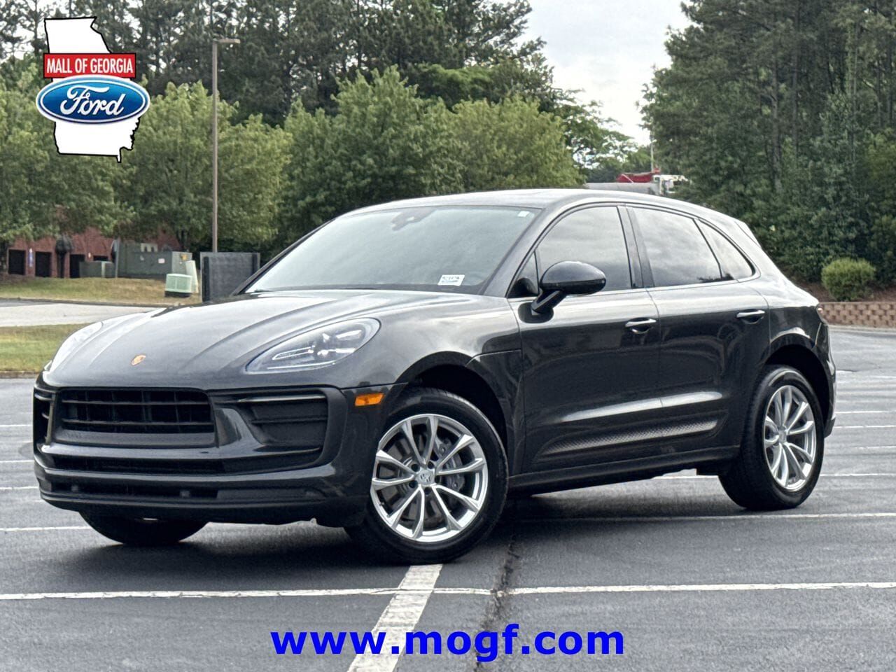 2022 PORSCHE Macan