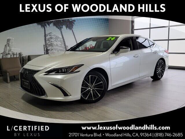 2024 LEXUS ES