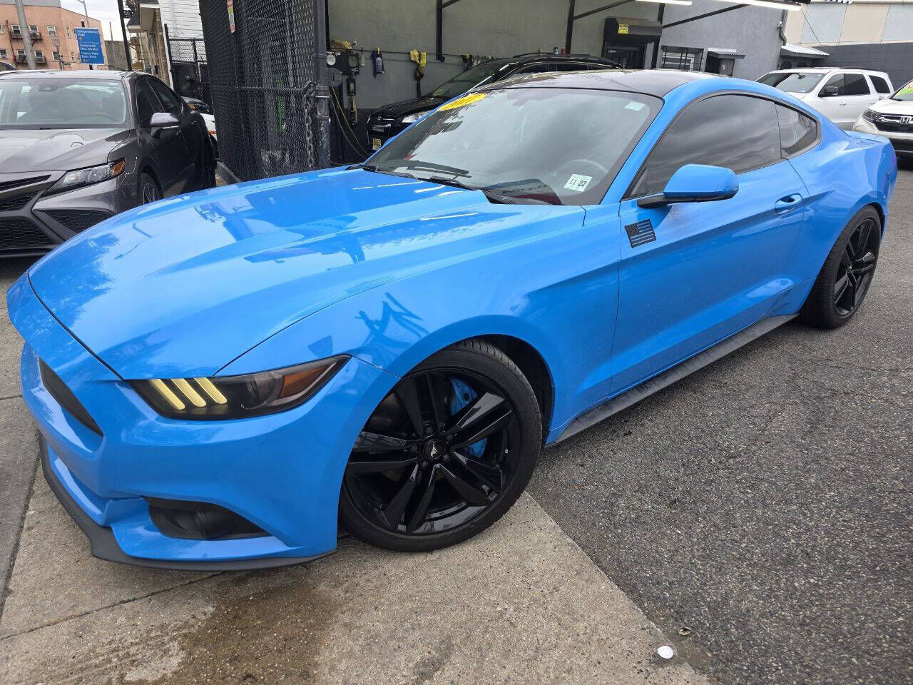 2017 FORD Mustang