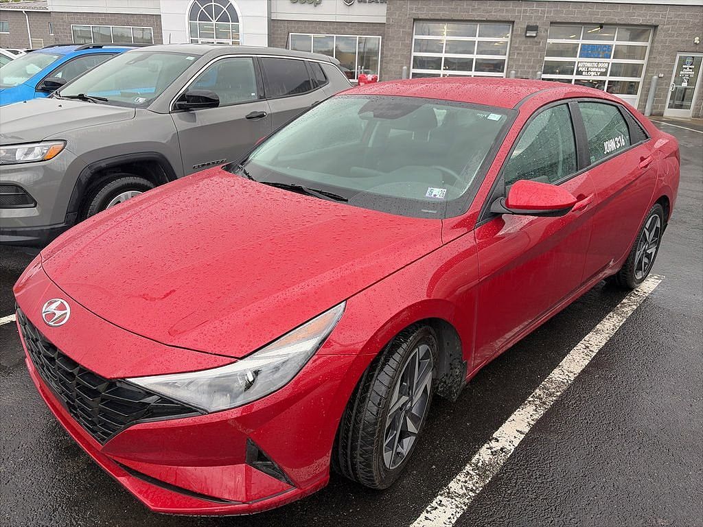 2023 HYUNDAI Elantra