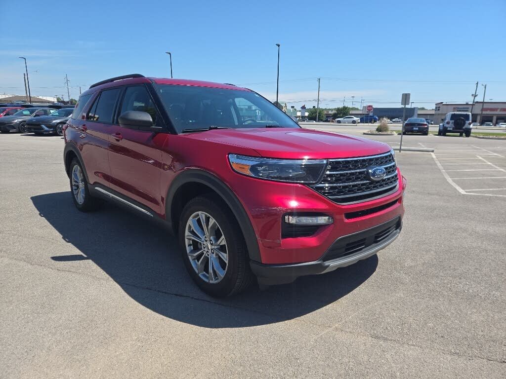 2021 FORD Explorer