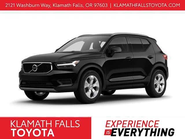 2019 VOLVO XC40