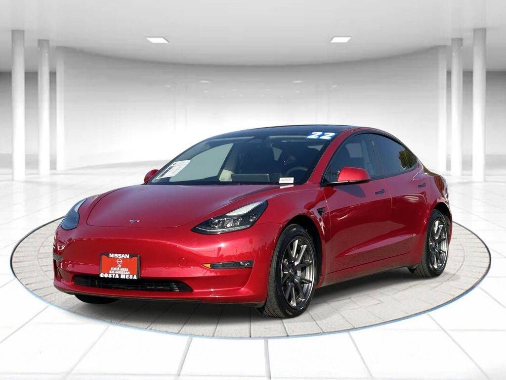 2022 TESLA Model 3