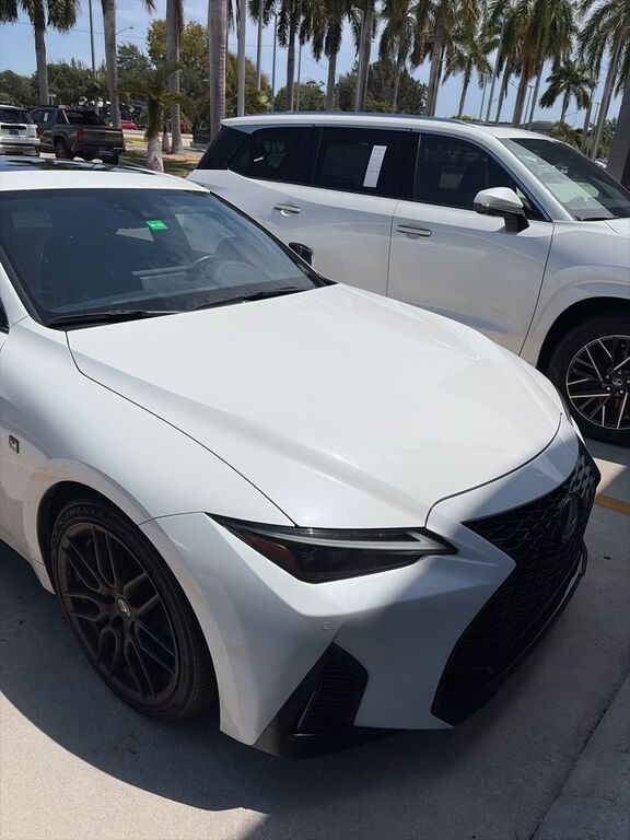 2023 LEXUS IS