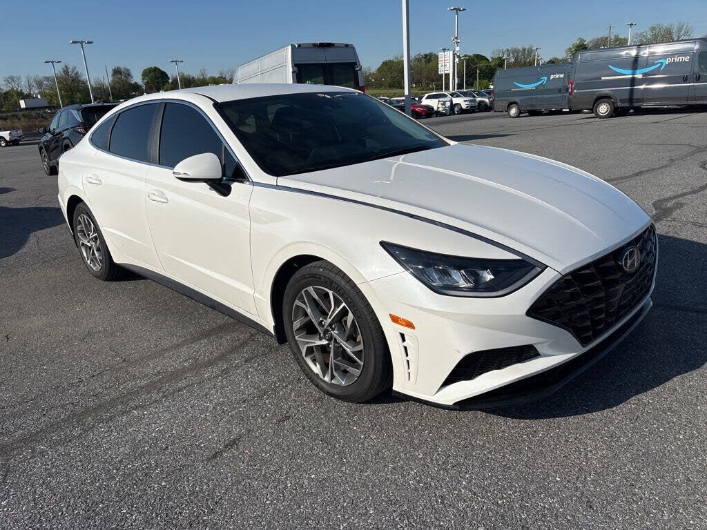 2022 HYUNDAI Sonata