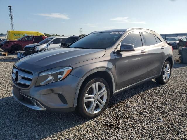 2015 MERCEDES-BENZ GLA-Class