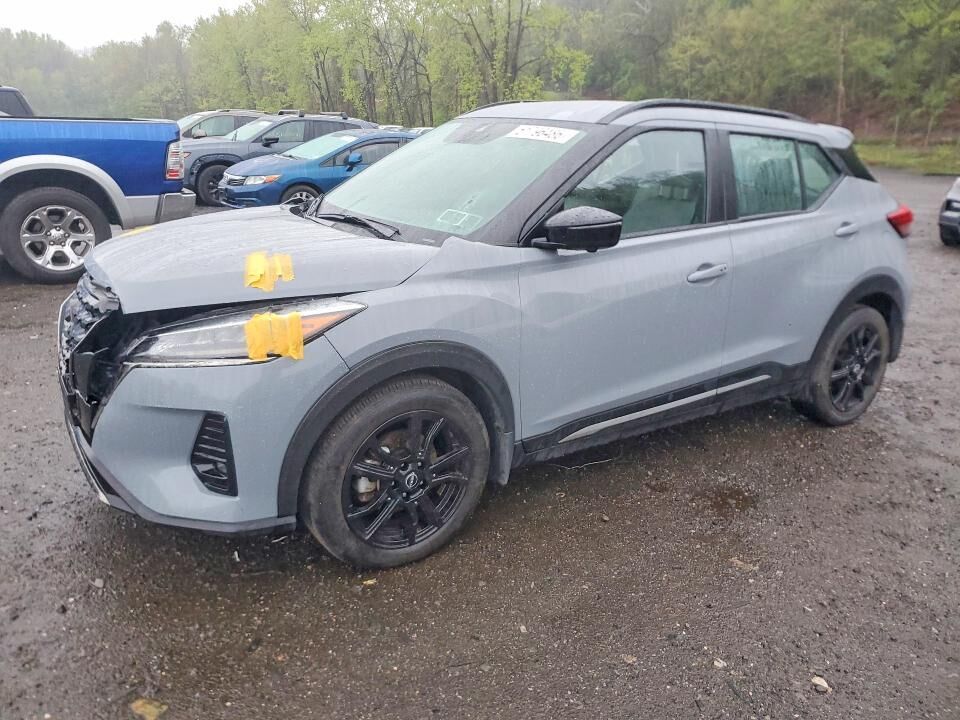 2023 NISSAN Kicks