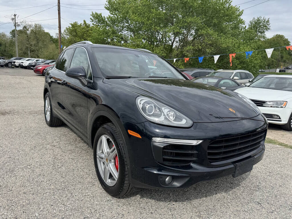2017 PORSCHE Cayenne